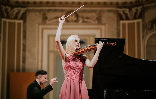 Anastasiya Petryshak - Lorenzo Meo - Lunedì 24 luglio ore 21.30